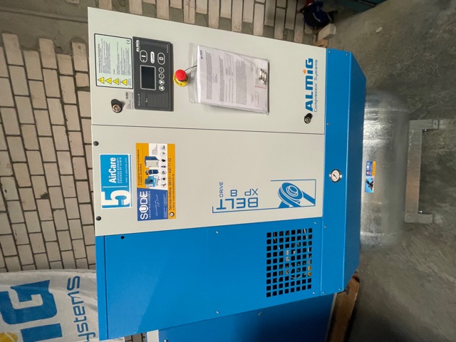 ALMIG BELT 8 XP 270 RD Druckluft Schraubenkompressor mit Behälter & Trockner